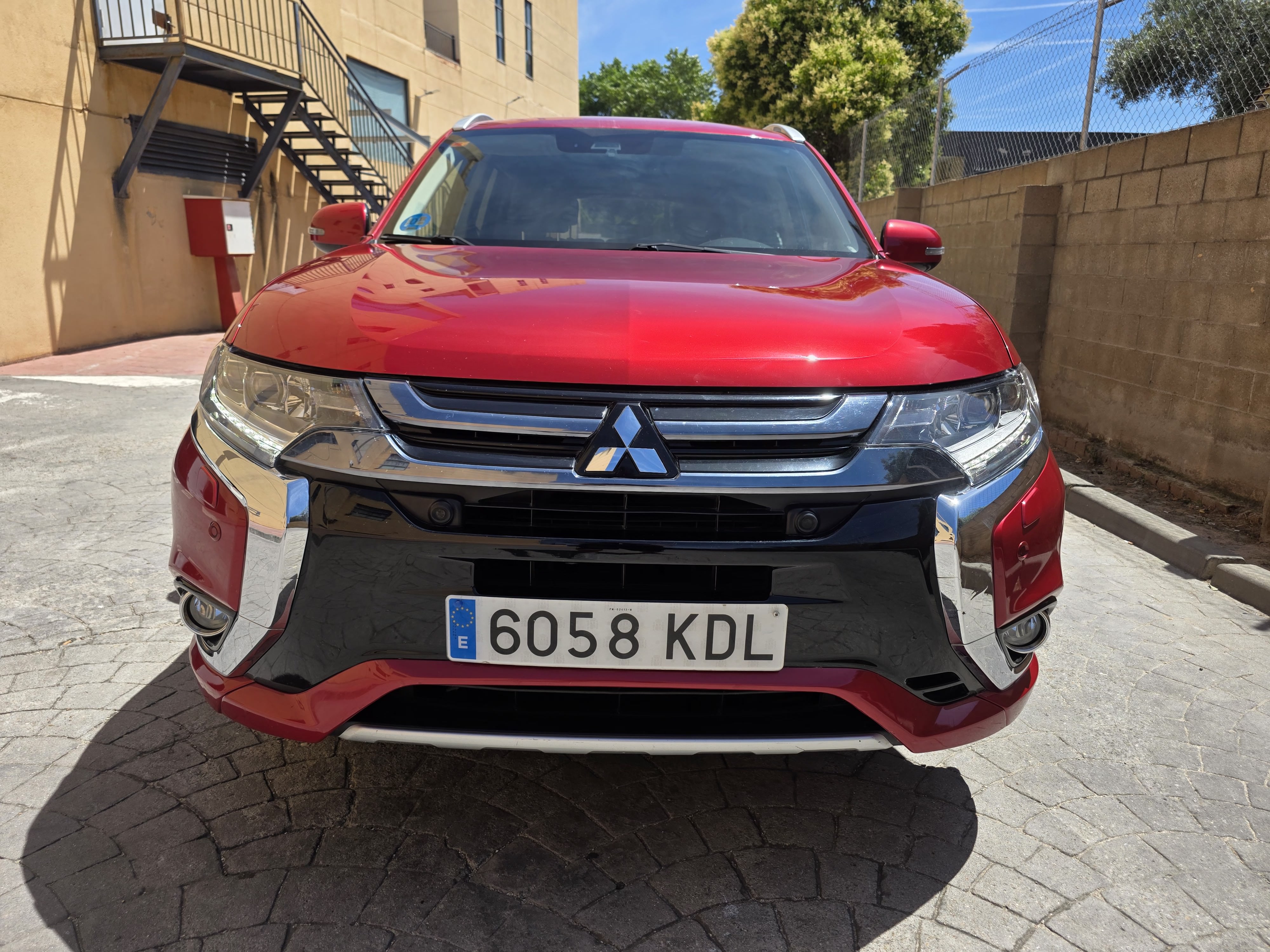 Mitsubishi Outlander PHEV 2017